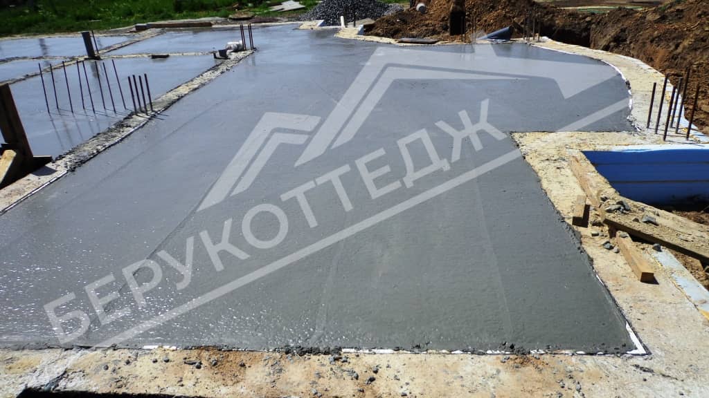 Фундамент - дом с мансардной крышей в Дубне (4)